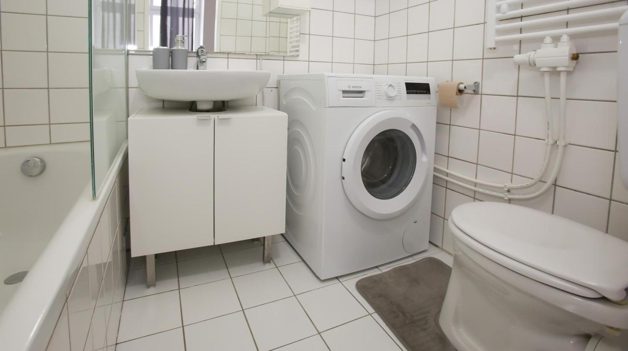 Apartamento Downtown Bliss Modern Retreat With Free Parking And Fast Internet 600 Mbits Viena Exterior foto